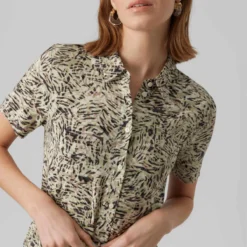 Robe Chemise Imprimé Animal Longueur Midi Femme VERO MODA -Tendryne Soldes Boutique robe chemise imprime animal longueur midi femme vero moda 3