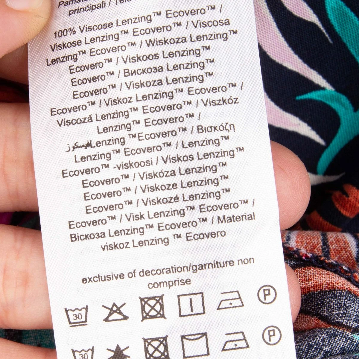 Robe Courte à Fleurs Femme VERO MODA 6 Robe Courte à Fleurs Femme VERO MODA – Image 4