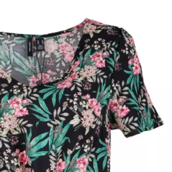 Robe Manches Courtes Noire à Fleurs Femme VERO MODA -Tendryne Soldes Boutique robe manches courtes noire a fleurs femme vero moda 2