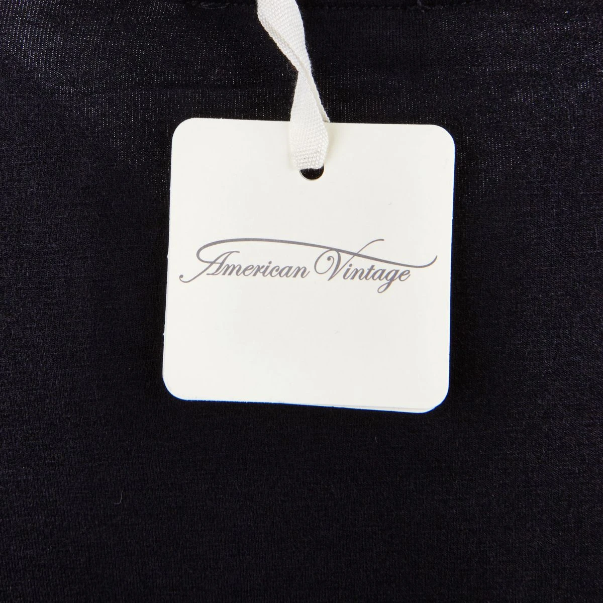 Robe Manches Longues Col V Ceinturée Légère Femme AMERICAN VINTAGE 12 Robe Manches Longues Col V Ceinturée Légère Femme AMERICAN VINTAGE – Image 10