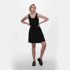 Robe Sans Manches Courte Cintrée col Rond Femme ONLY 9 Robe Sans Manches Courte Cintrée col Rond Femme ONLY -Tendryne Soldes Boutique robe sans manches courte cintreecol rond femme only 2